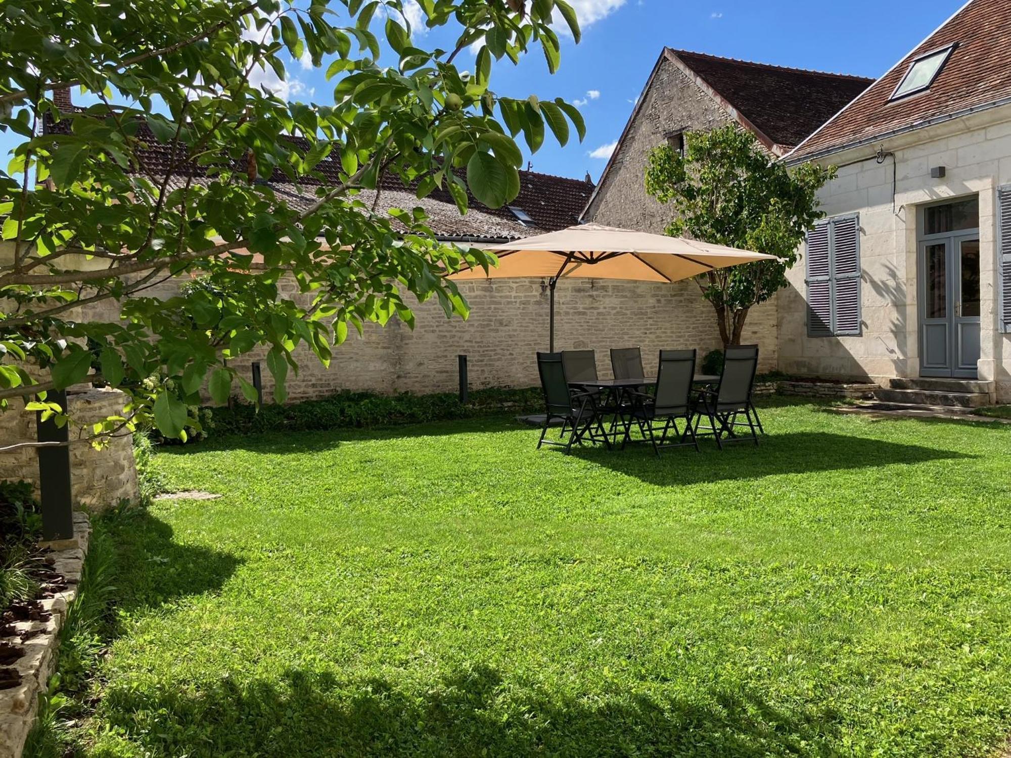 La Villa Lombardi En Champagne, Avec Piscine Privee Et Jacuzzi Les Riceys Exteriör bild